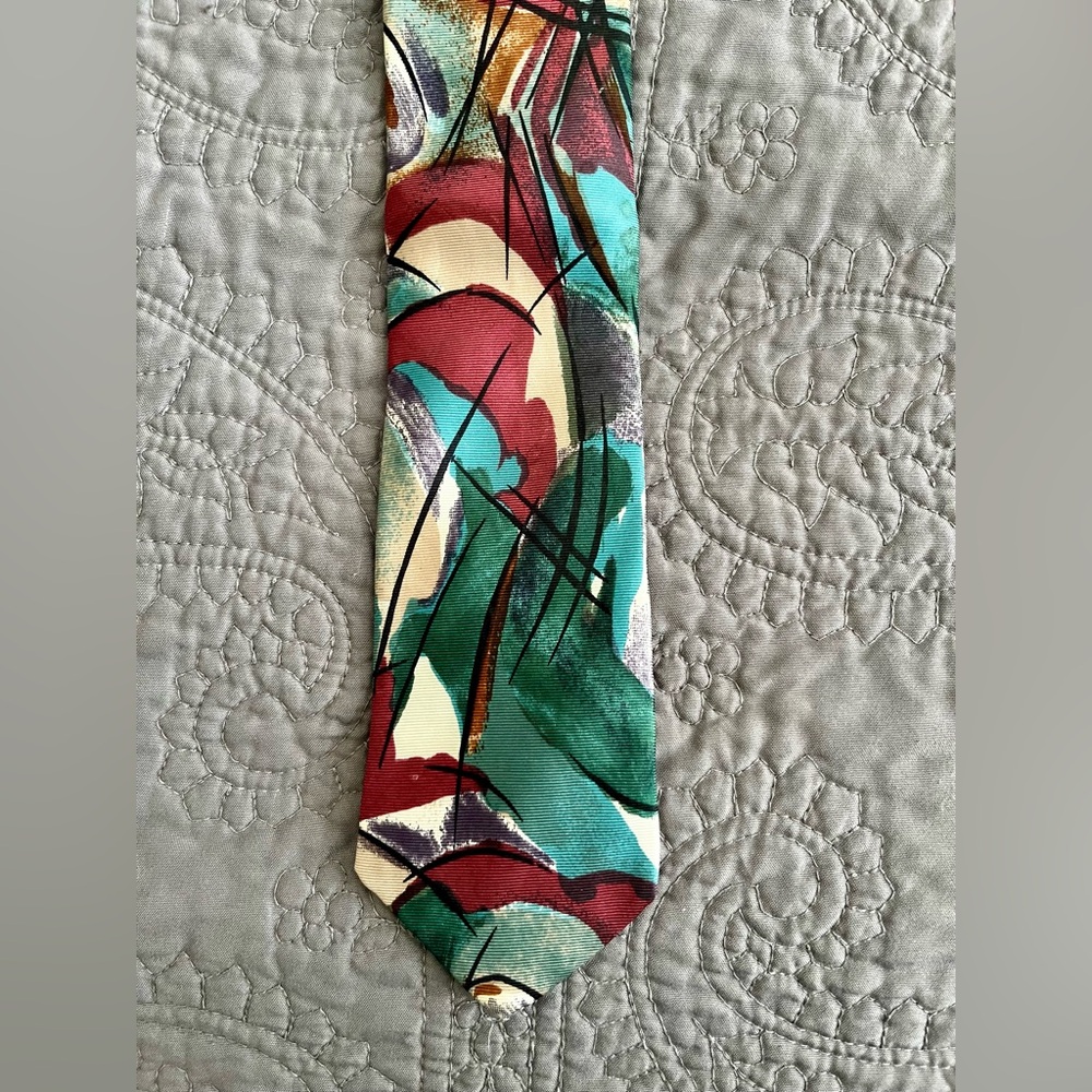 Stringbeans…plus+ patterned tie